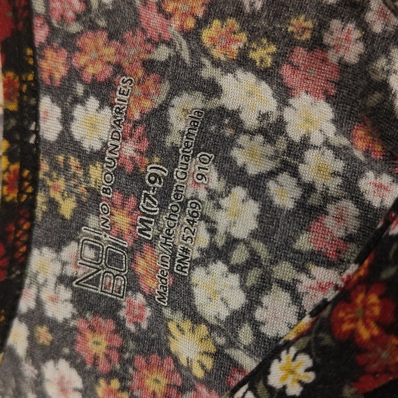 No Boundaries tank top blouse sz medium - Picture 4 of 4